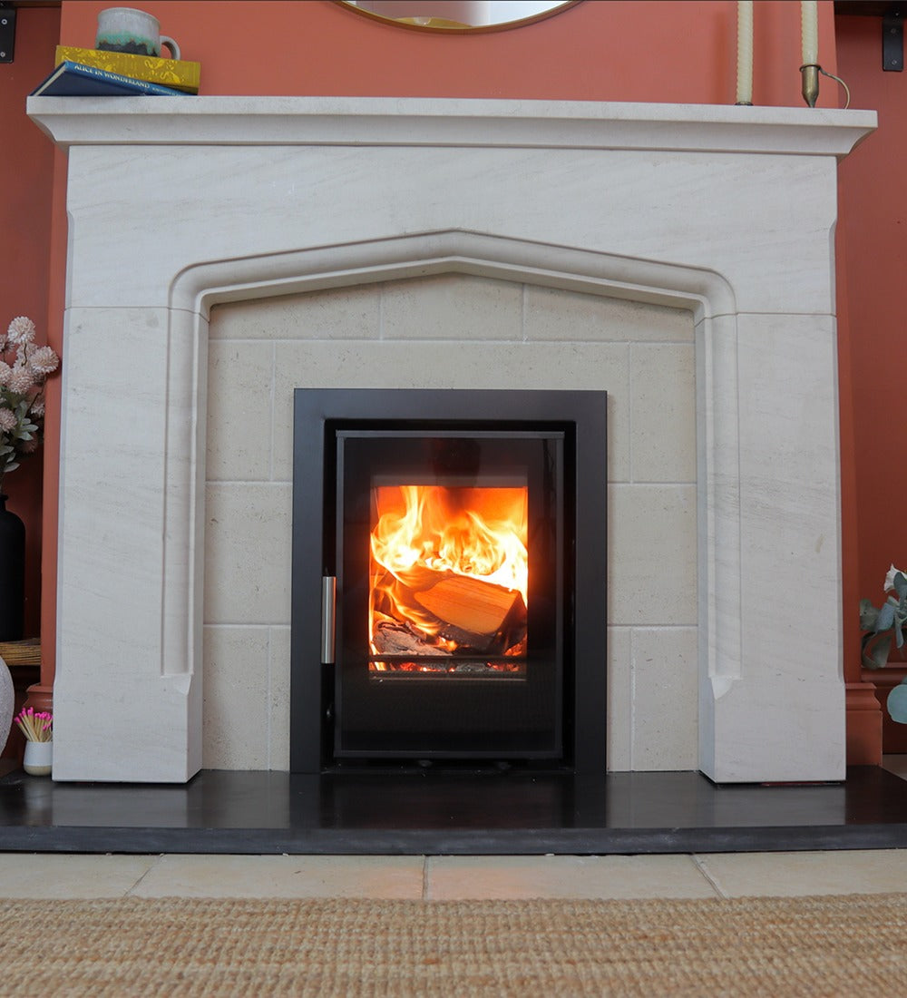 Lovell C400 Inset – supplier gallery image; accessories shown may be sold separately