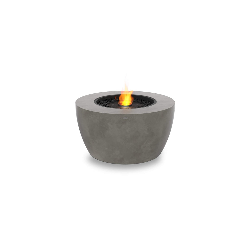 EcoSmart Fire Pod 40 bioethanol fire pit bowl in grey concrete with a central flame and black decorative stones.